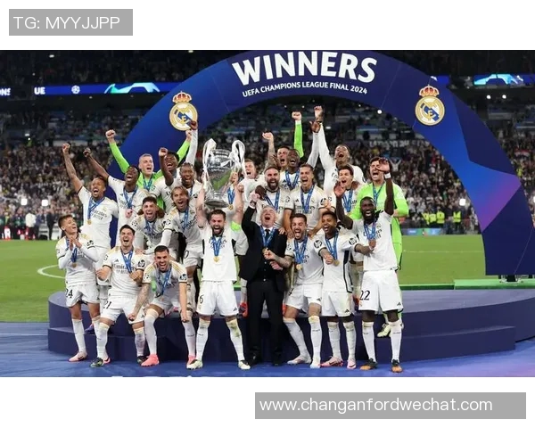 足球明星老蒋的传奇故事与成就揭秘让我们一起了解他的辉煌人生